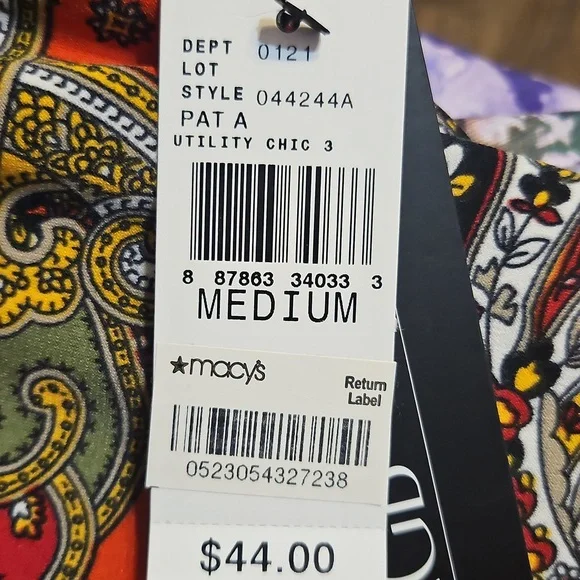 AGB Women's Paisley Top - - Picture 8 of 8